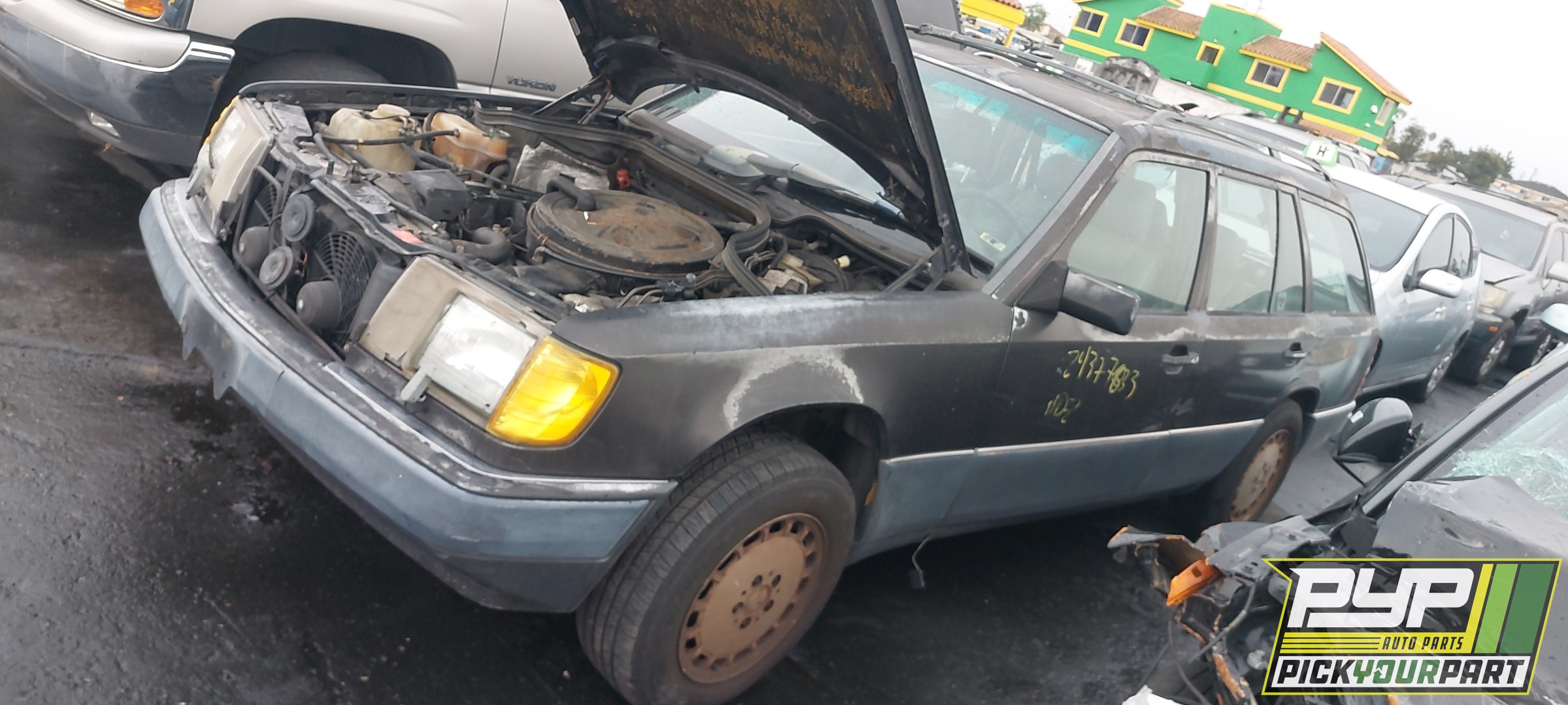 1990 MERCEDES-BENZ 300TE available for parts