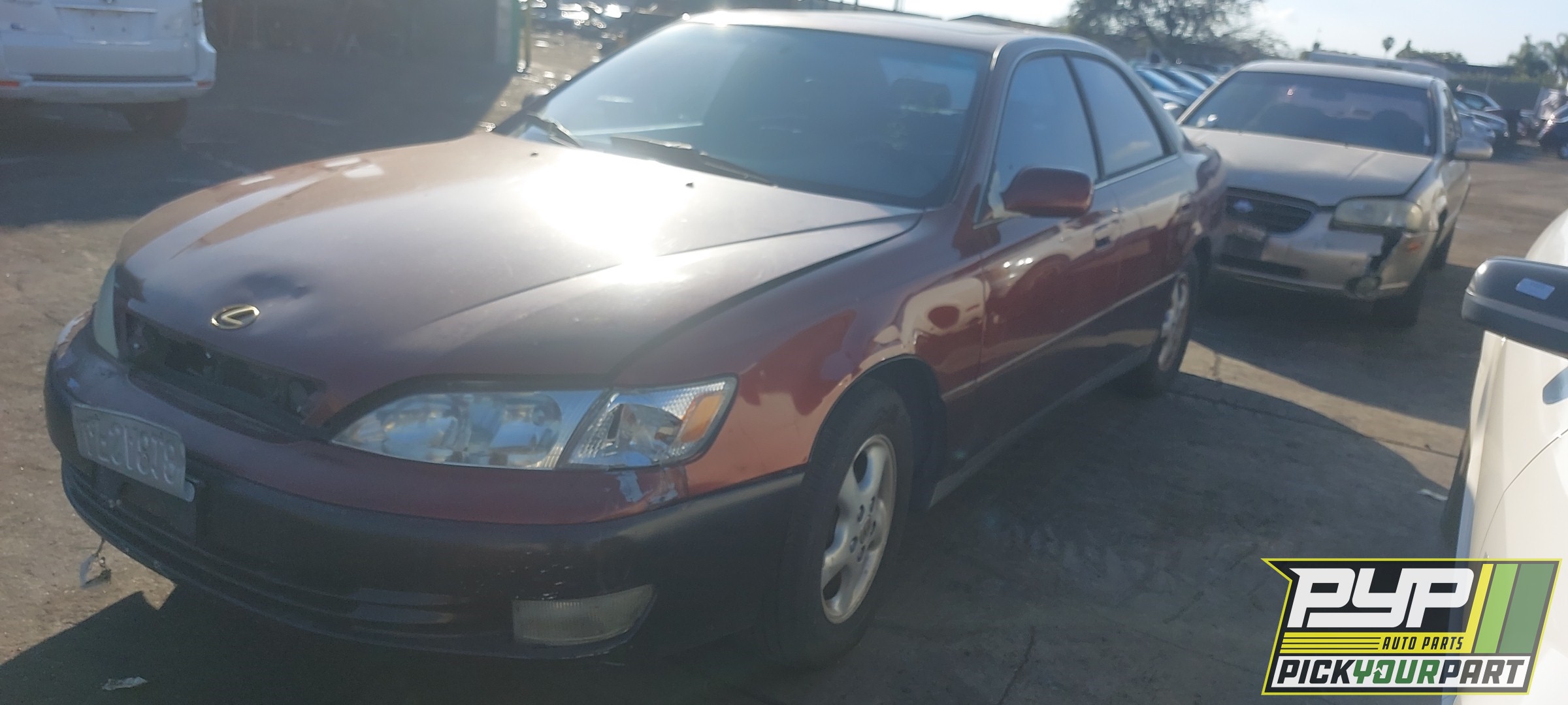 1999 LEXUS ES300 partes disponibles