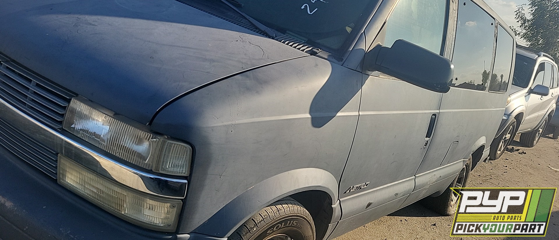 1999 CHEVROLET ASTRO available for parts