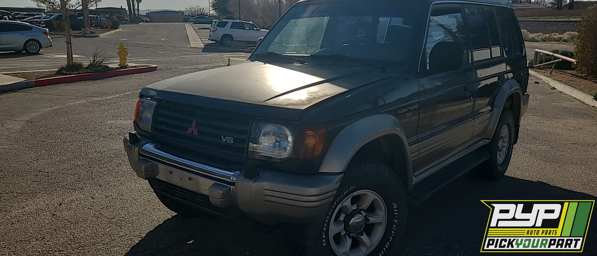 1996 MITSUBISHI MONTERO available for parts