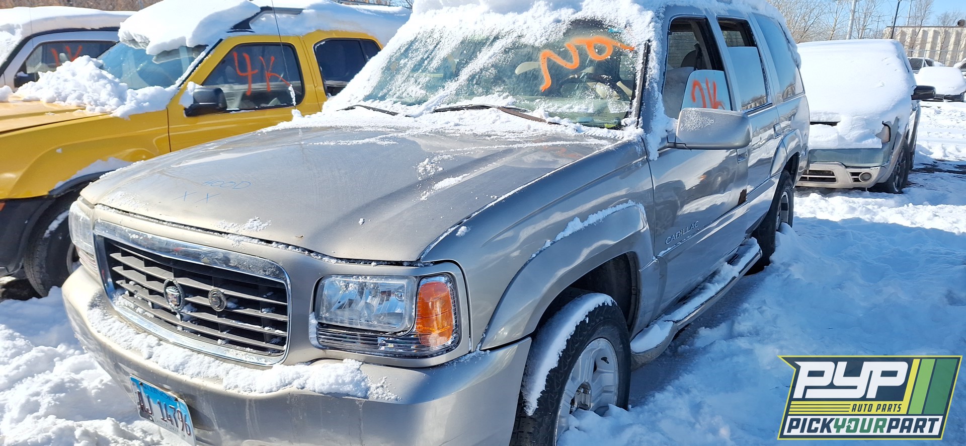 1999 CADILLAC ESCALADE available for parts