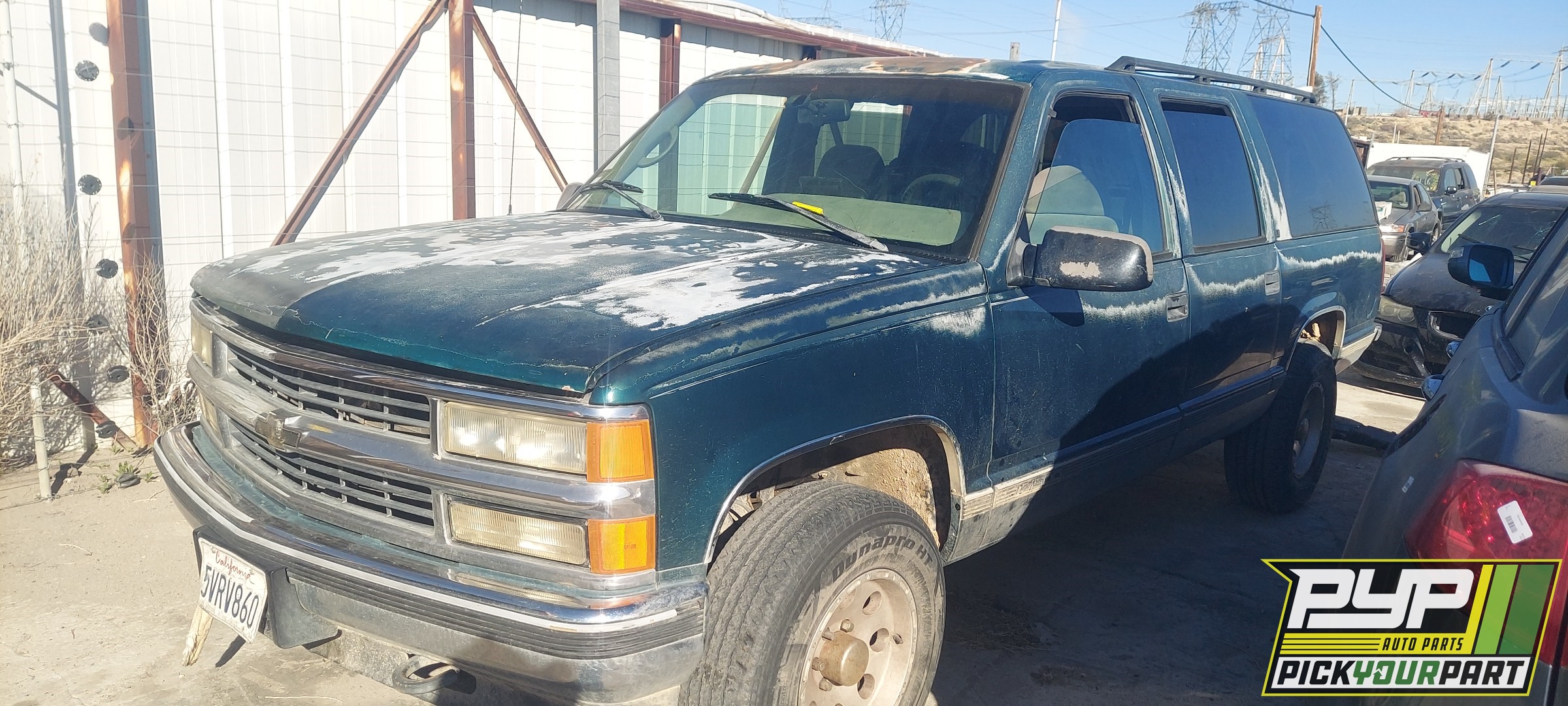 1996 CHEVROLET K1500 SUBURBAN available for parts