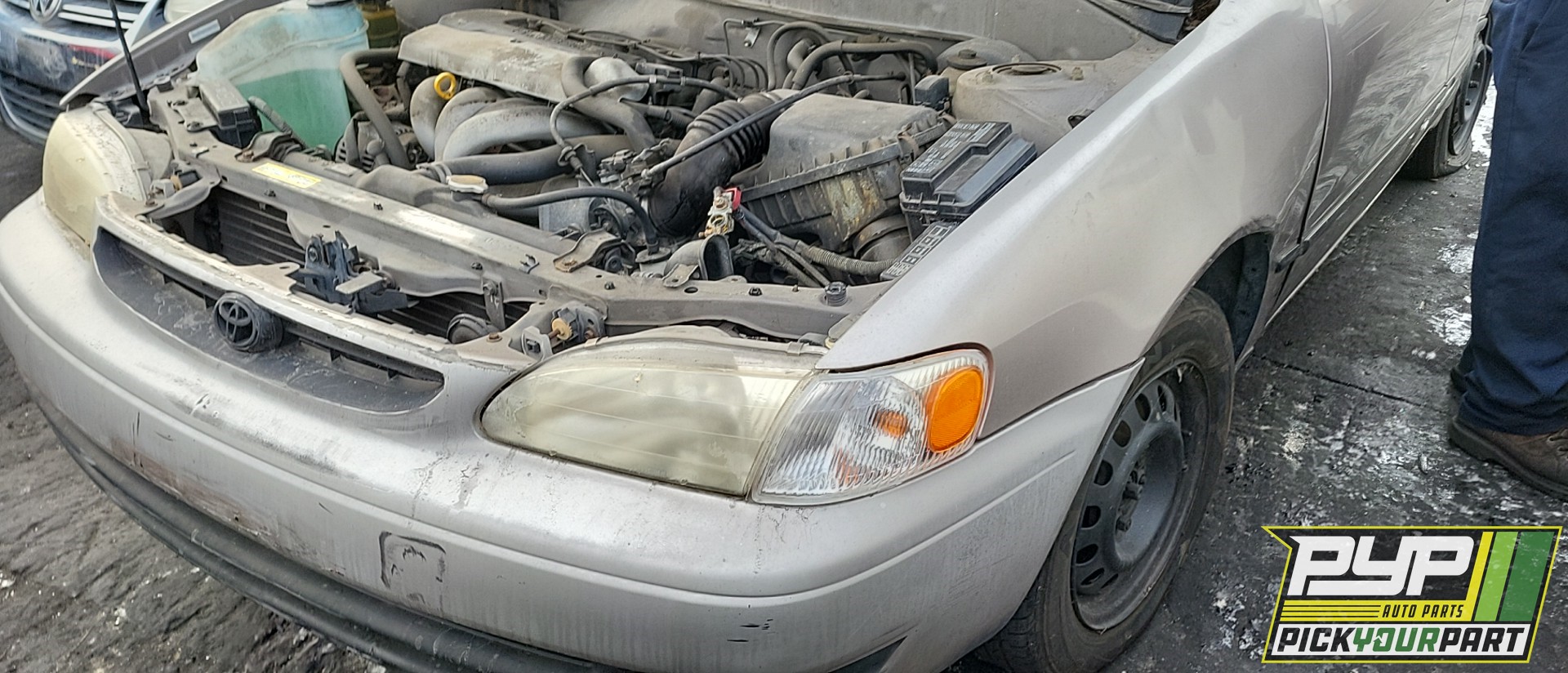 1999 TOYOTA COROLLA available for parts