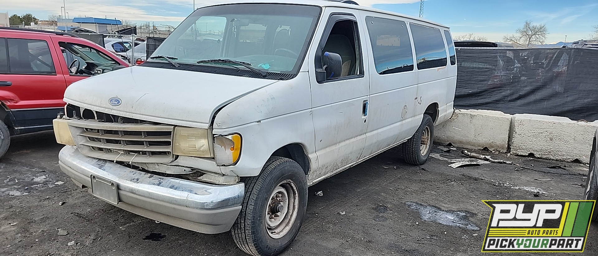 1995 FORD E-350 ECONOLINE available for parts