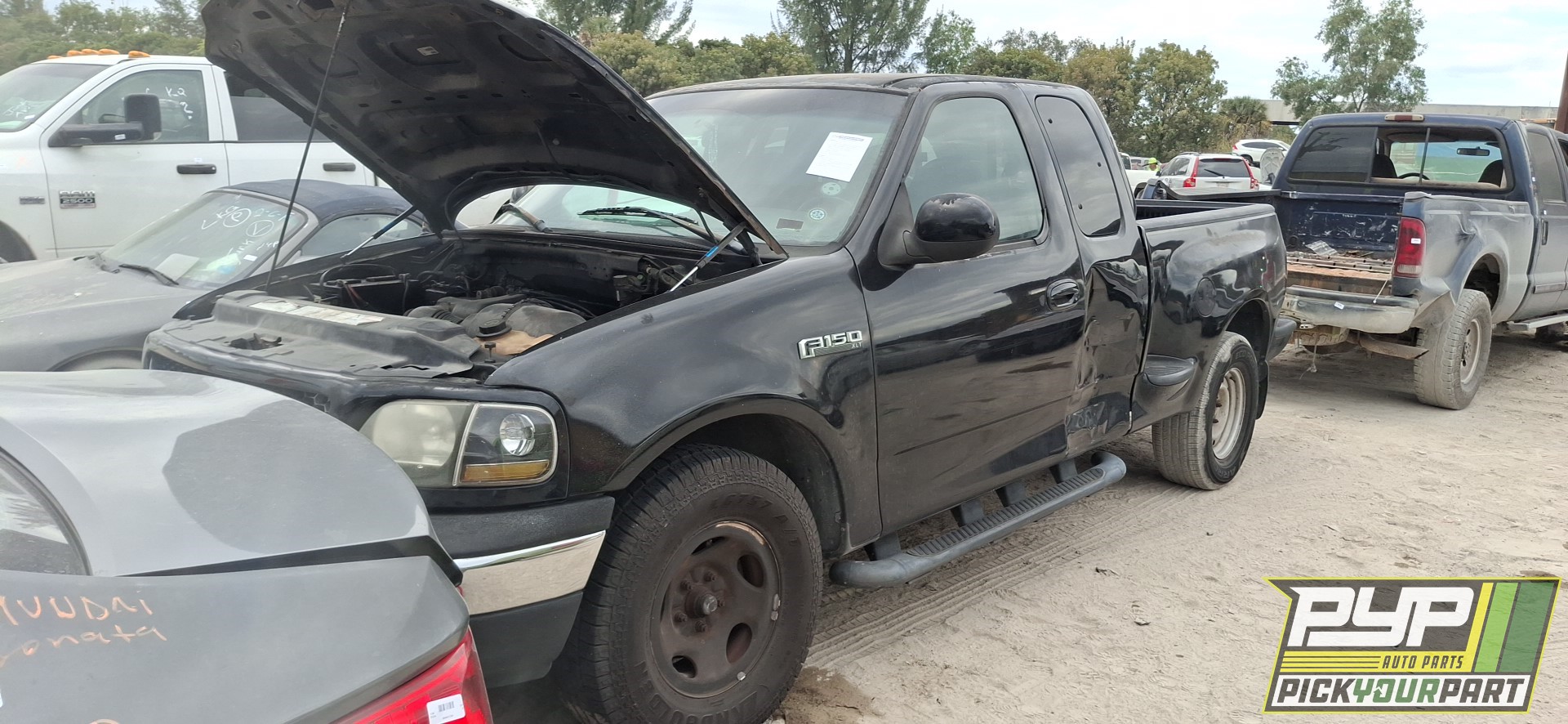 1999 FORD F-150 available for parts
