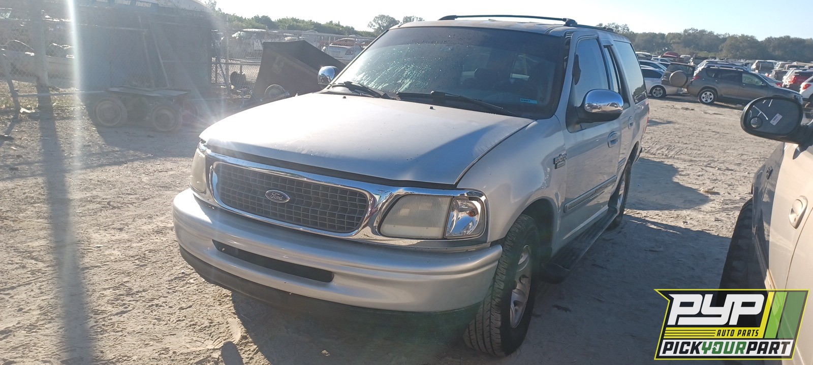 1998 FORD EXPEDITION available for parts