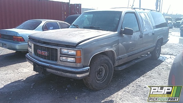 1999 GMC C1500 SUBURBAN available for parts