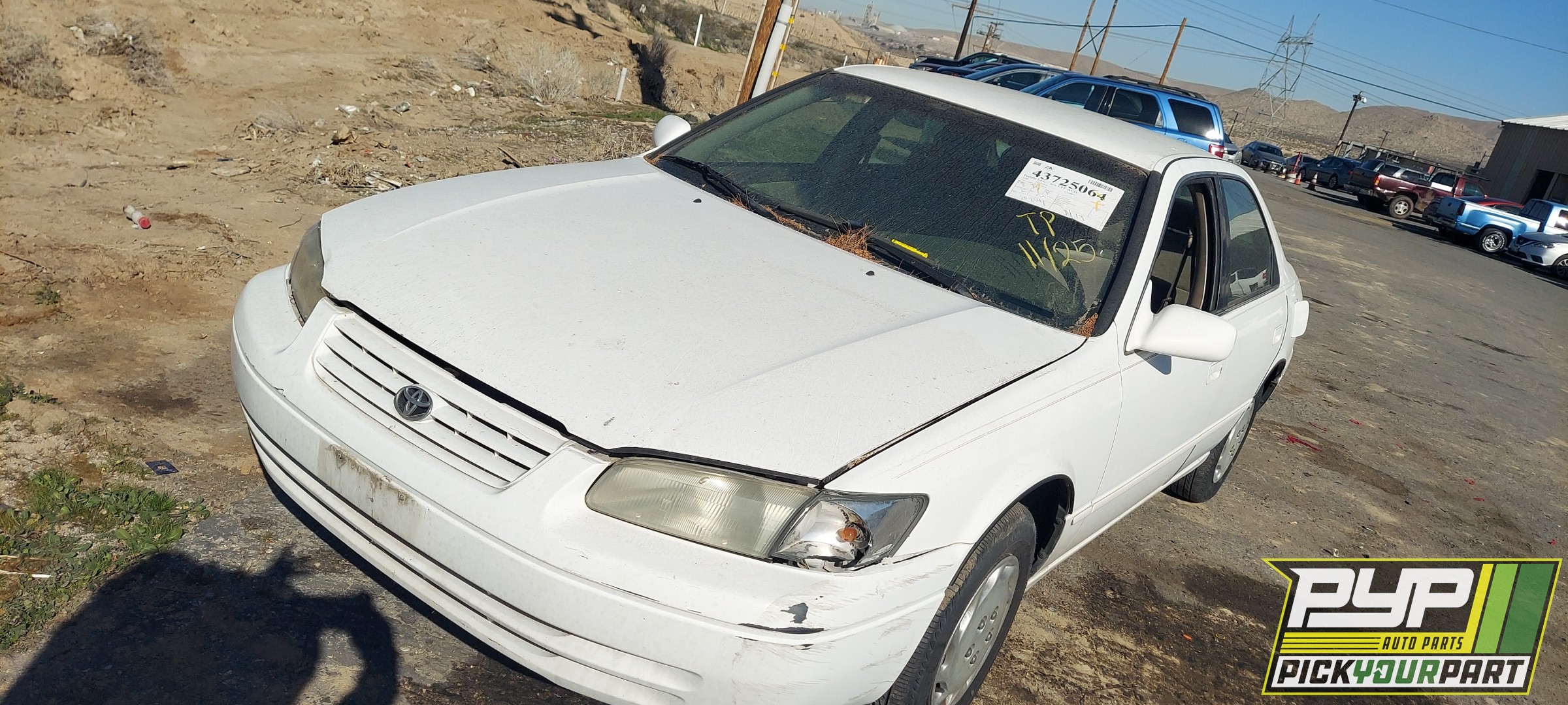 1998 TOYOTA CAMRY available for parts