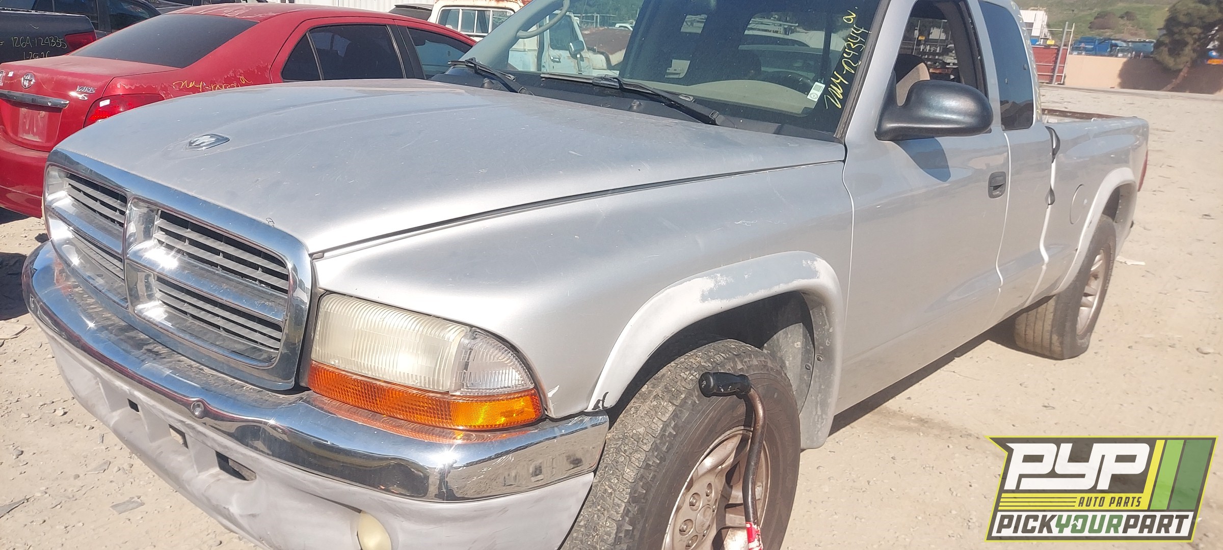 2004 DODGE DAKOTA available for parts