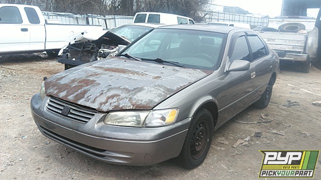 1998 TOYOTA CAMRY partes disponibles