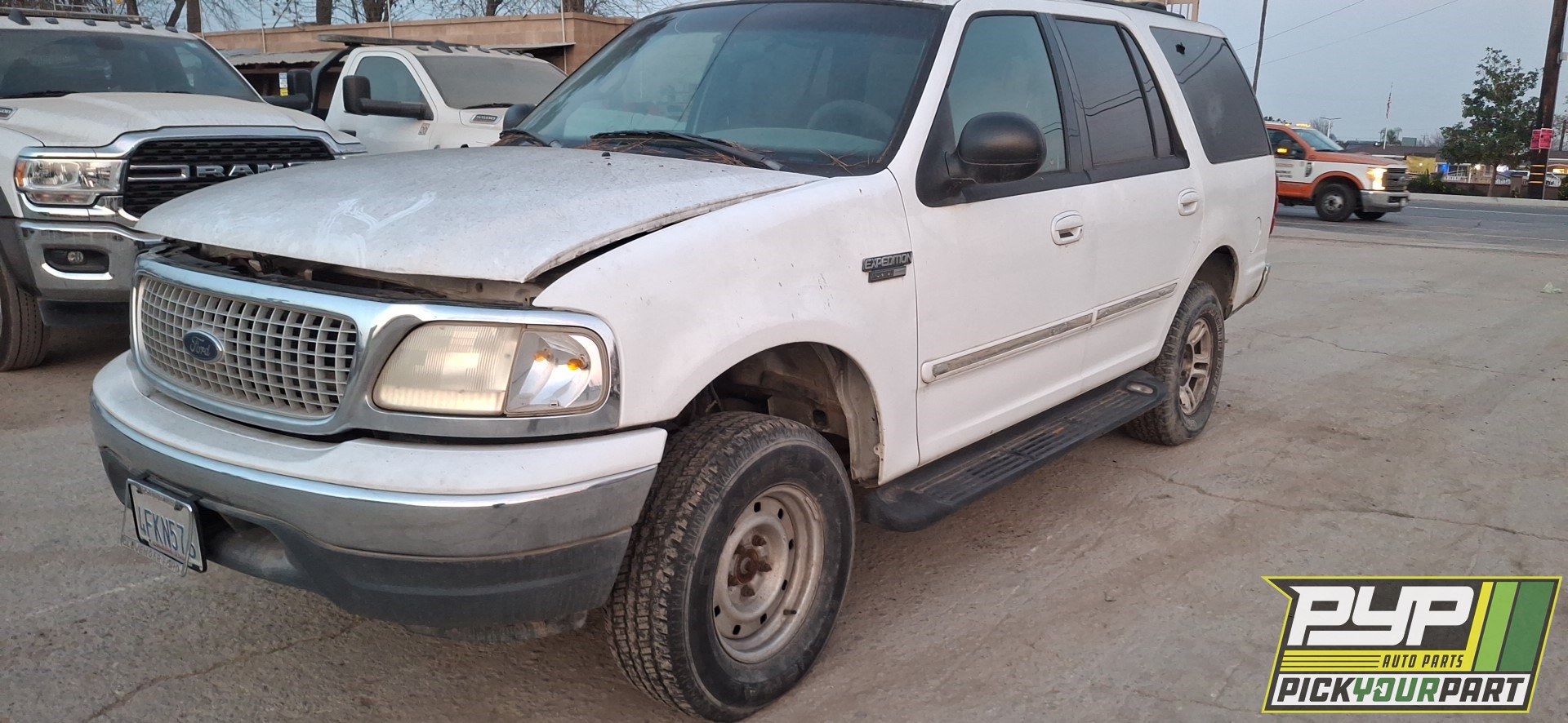 1999 FORD EXPEDITION available for parts