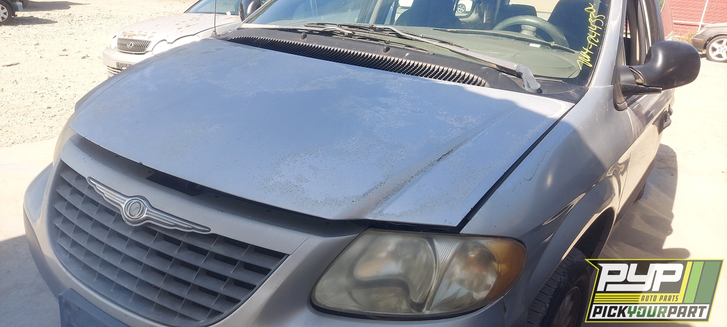 2002 CHRYSLER VOYAGER available for parts