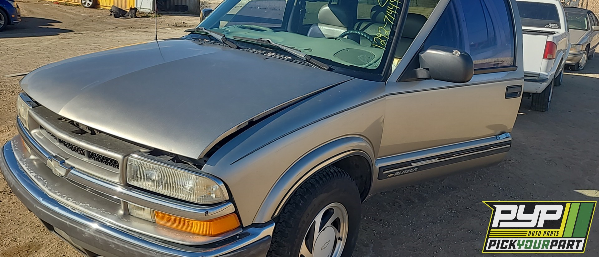 1999 CHEVROLET BLAZER available for parts