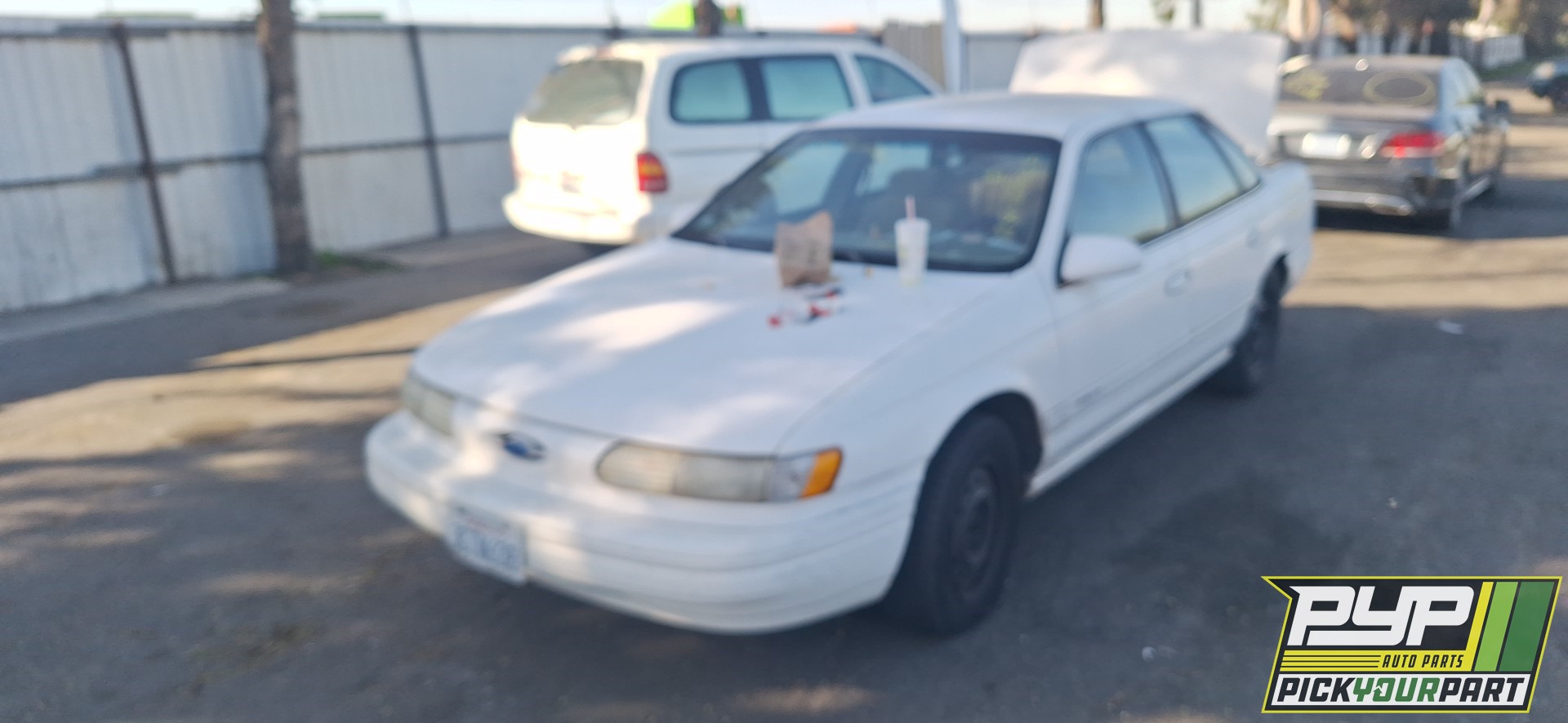 1994 FORD TAURUS available for parts