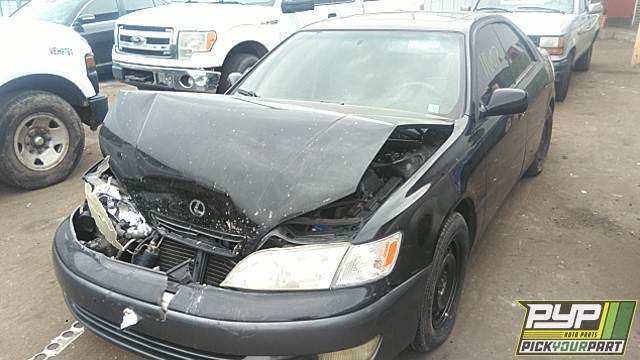 1998 LEXUS ES300 partes disponibles