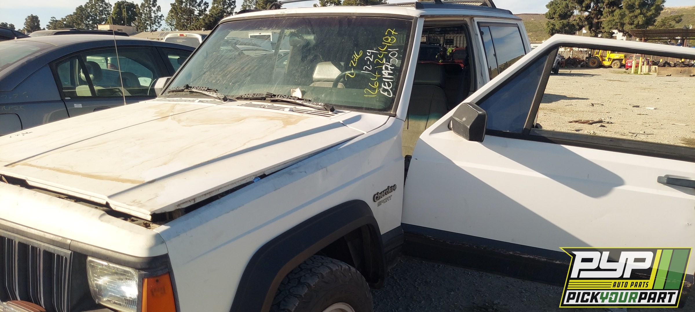 1994 JEEP CHEROKEE available for parts