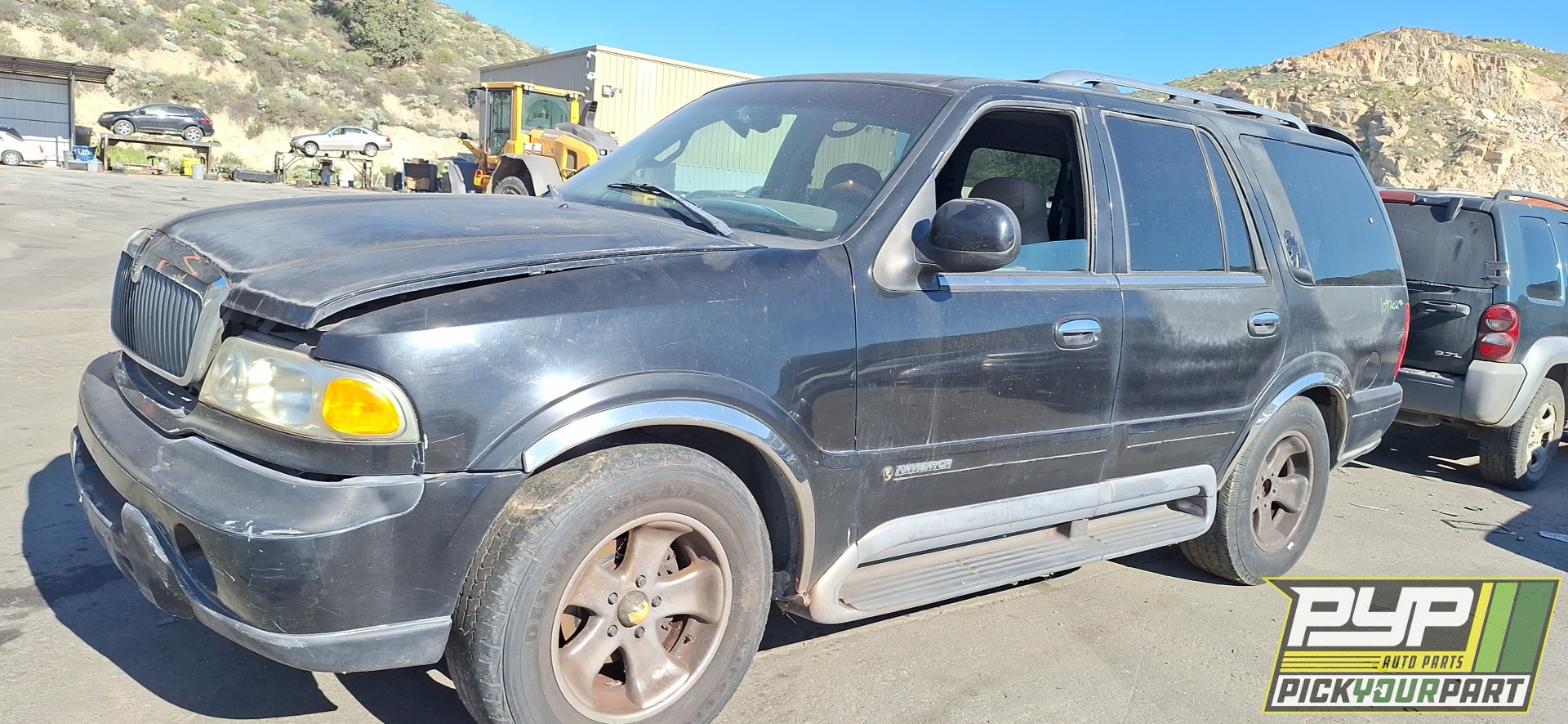 1998 LINCOLN NAVIGATOR available for parts