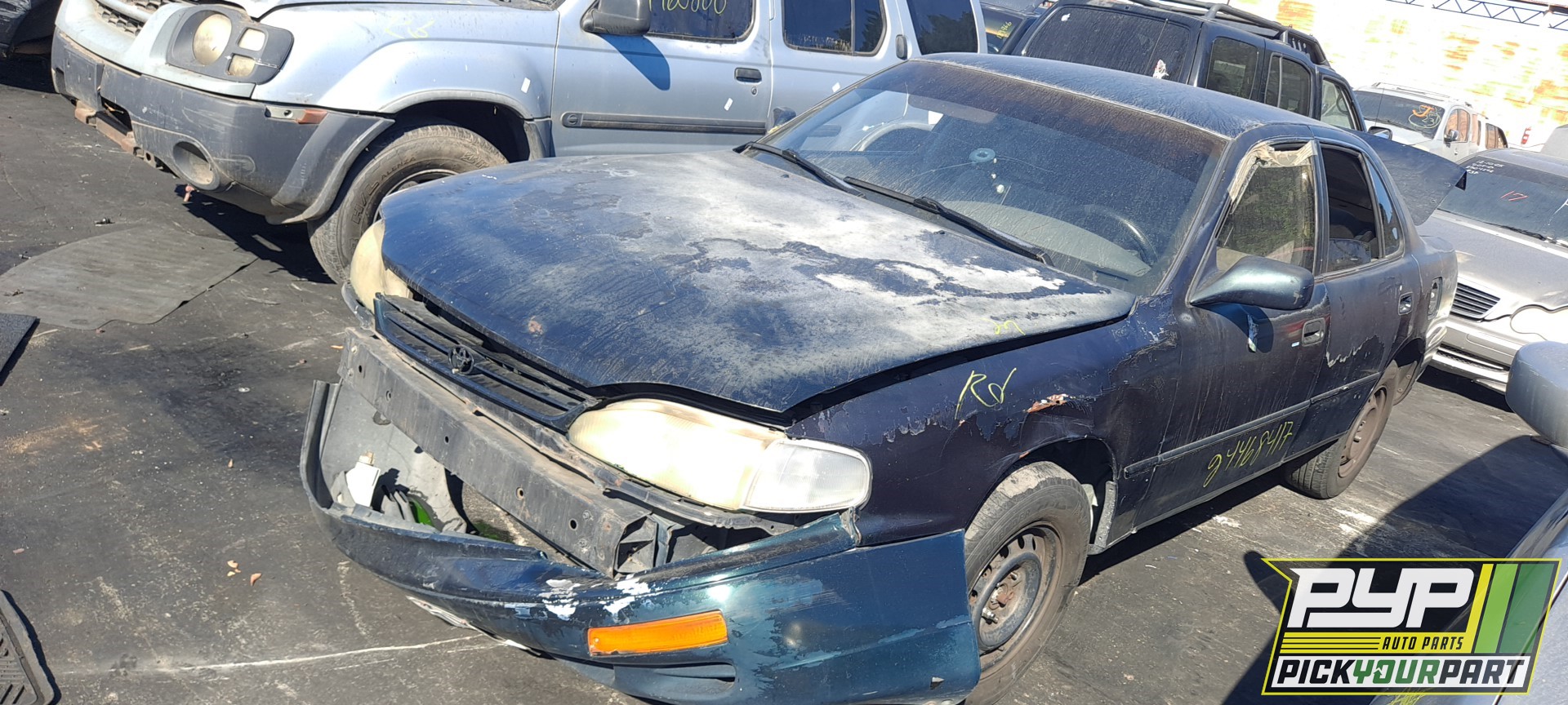 1995 TOYOTA CAMRY available for parts
