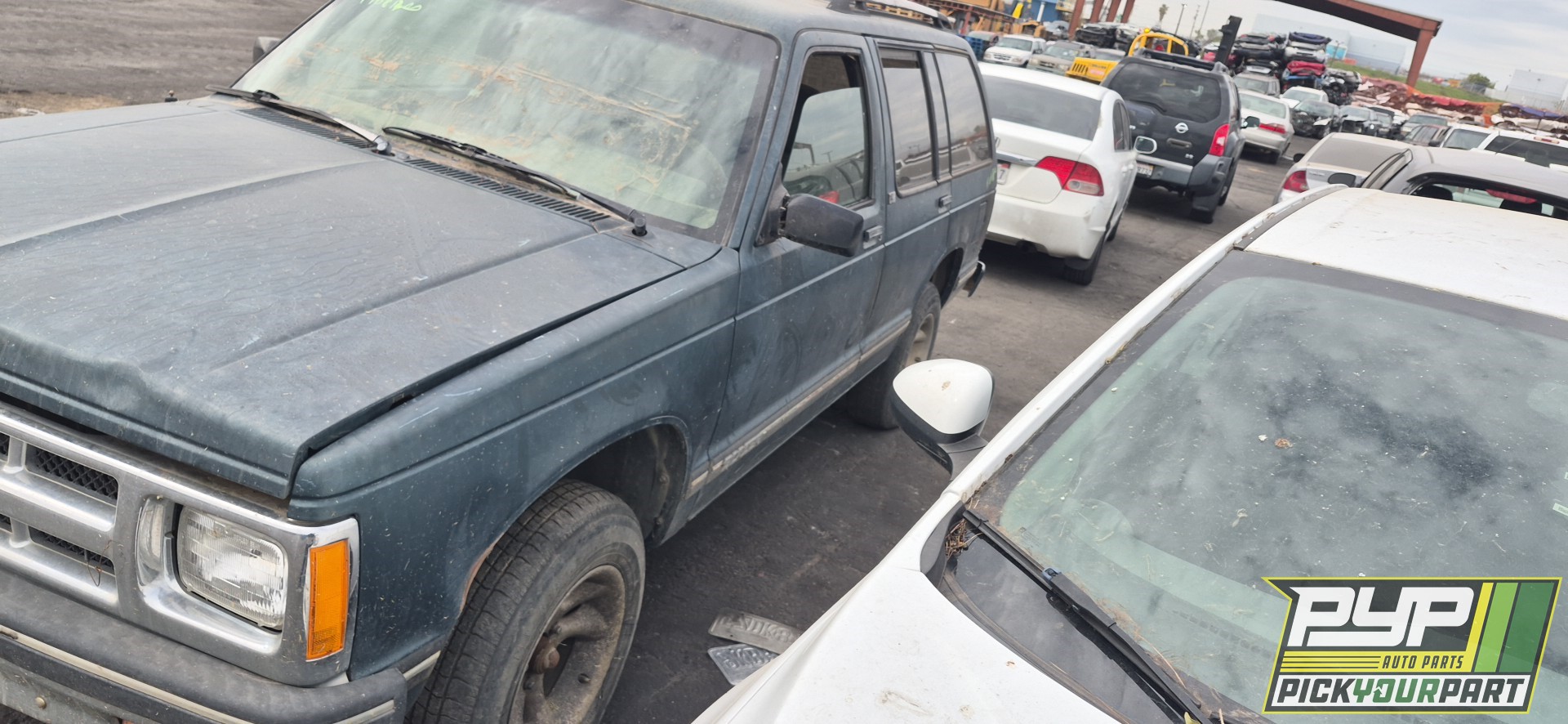 1994 CHEVROLET S10 BLAZER available for parts