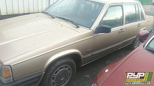 1988 VOLVO 740 available for parts