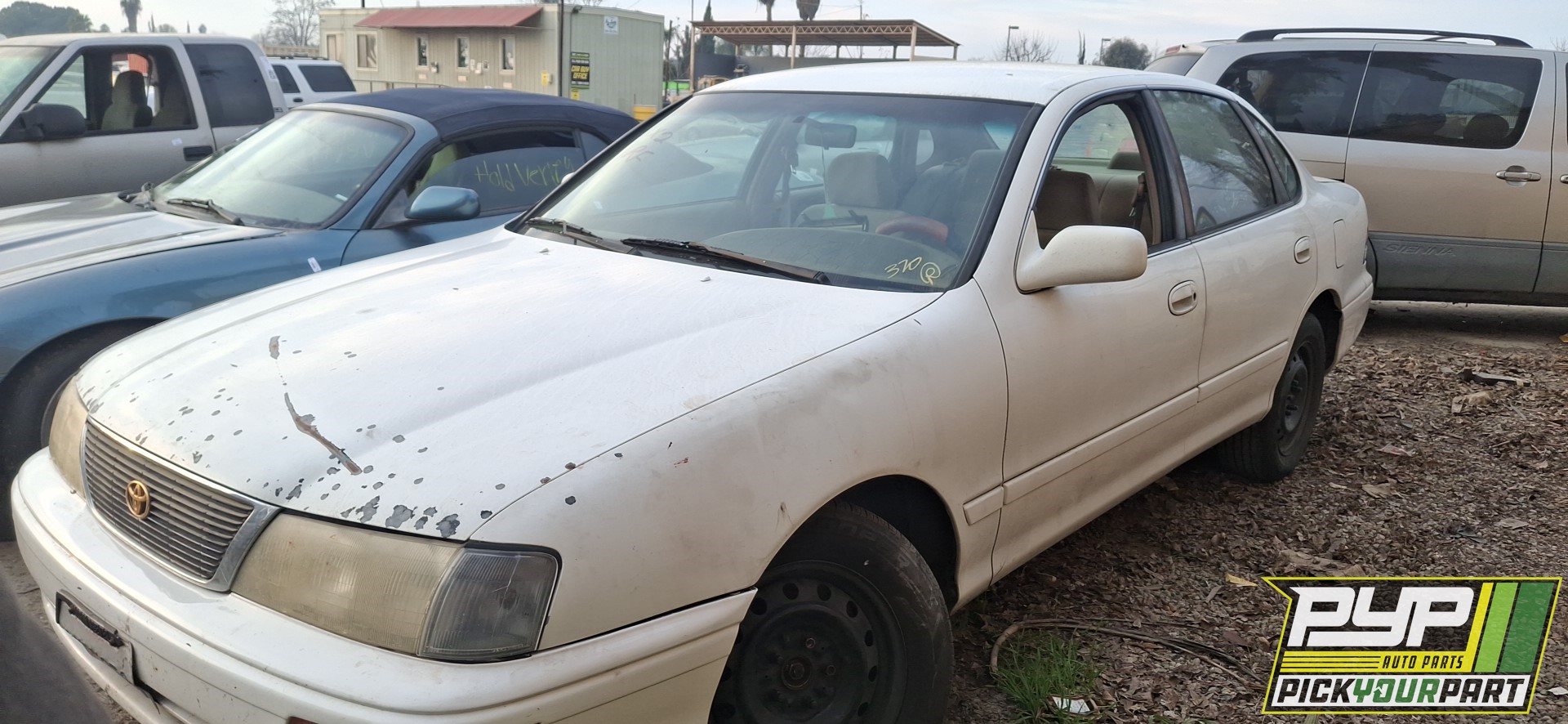 1997 TOYOTA AVALON available for parts