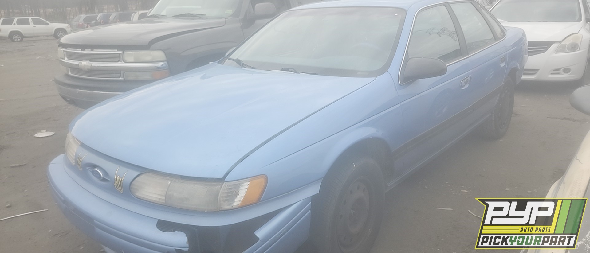 1994 FORD TAURUS available for parts