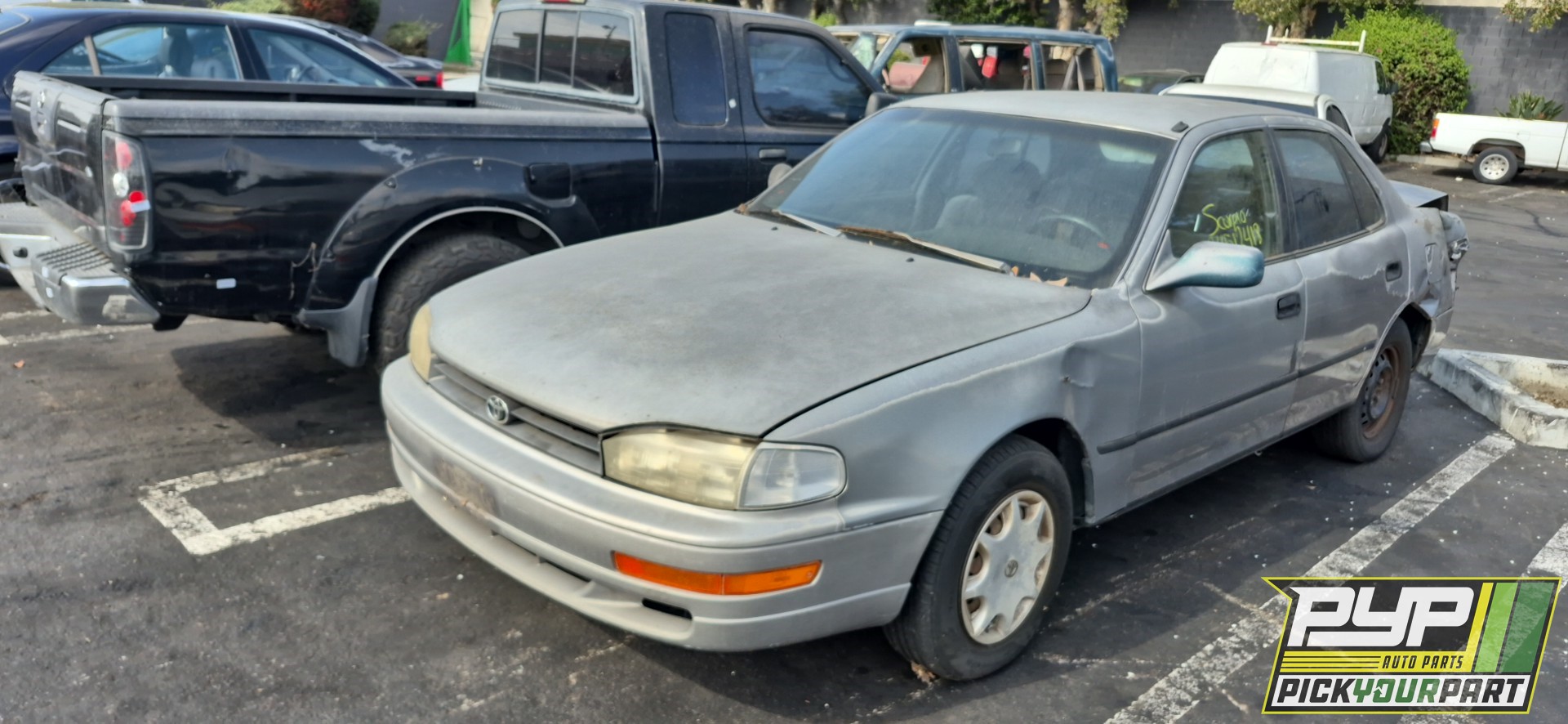 1992 TOYOTA CAMRY available for parts