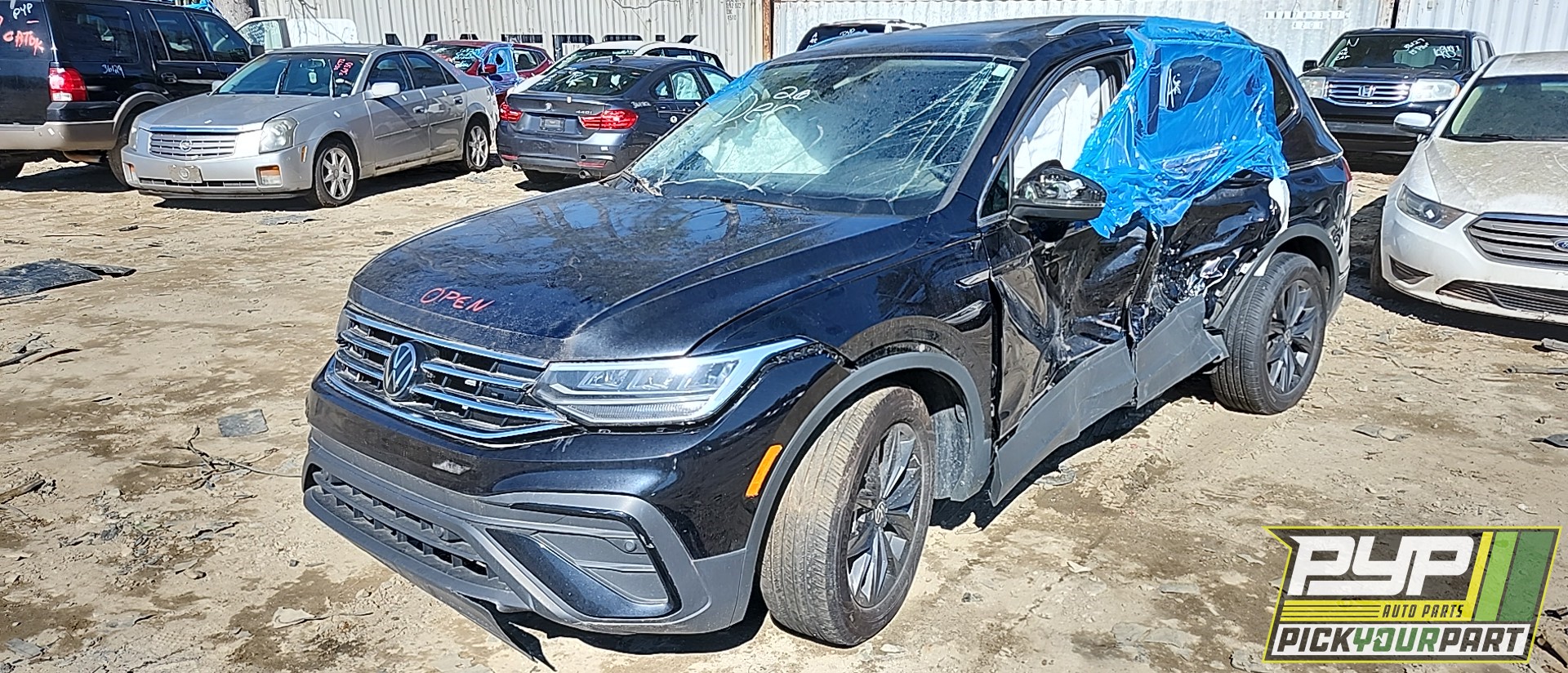 2024 VOLKSWAGEN TIGUAN available for parts