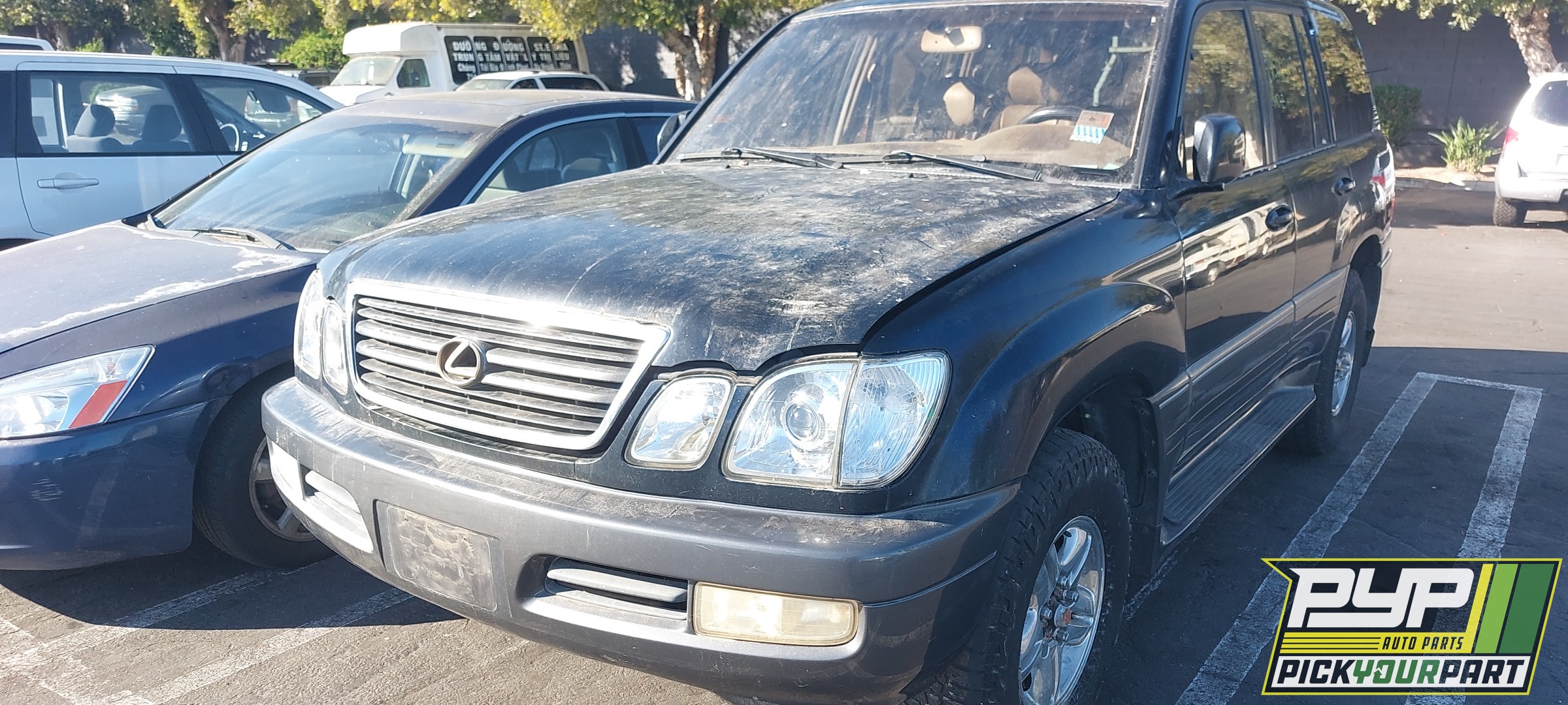 1999 LEXUS LX470 available for parts