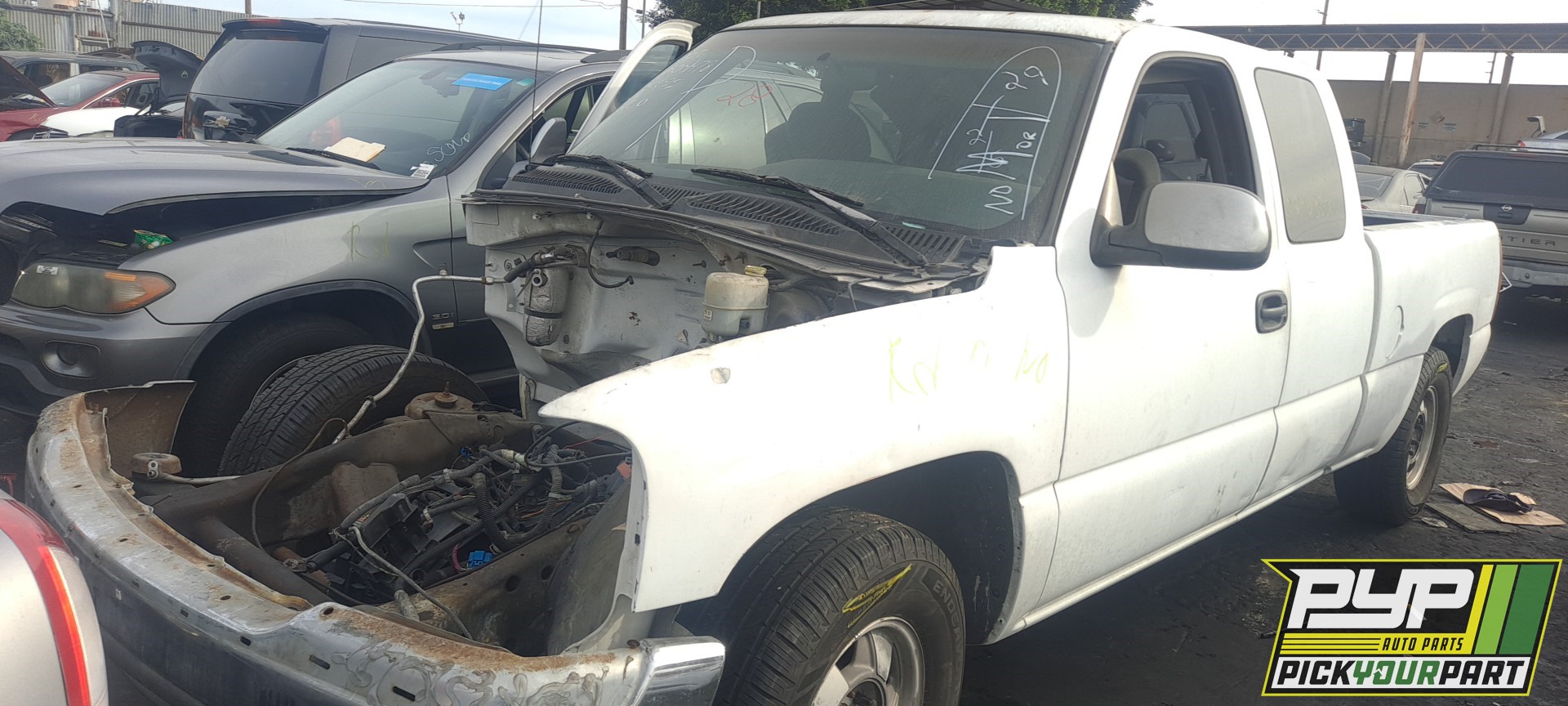 1999 CHEVROLET SILVERADO 1500 available for parts