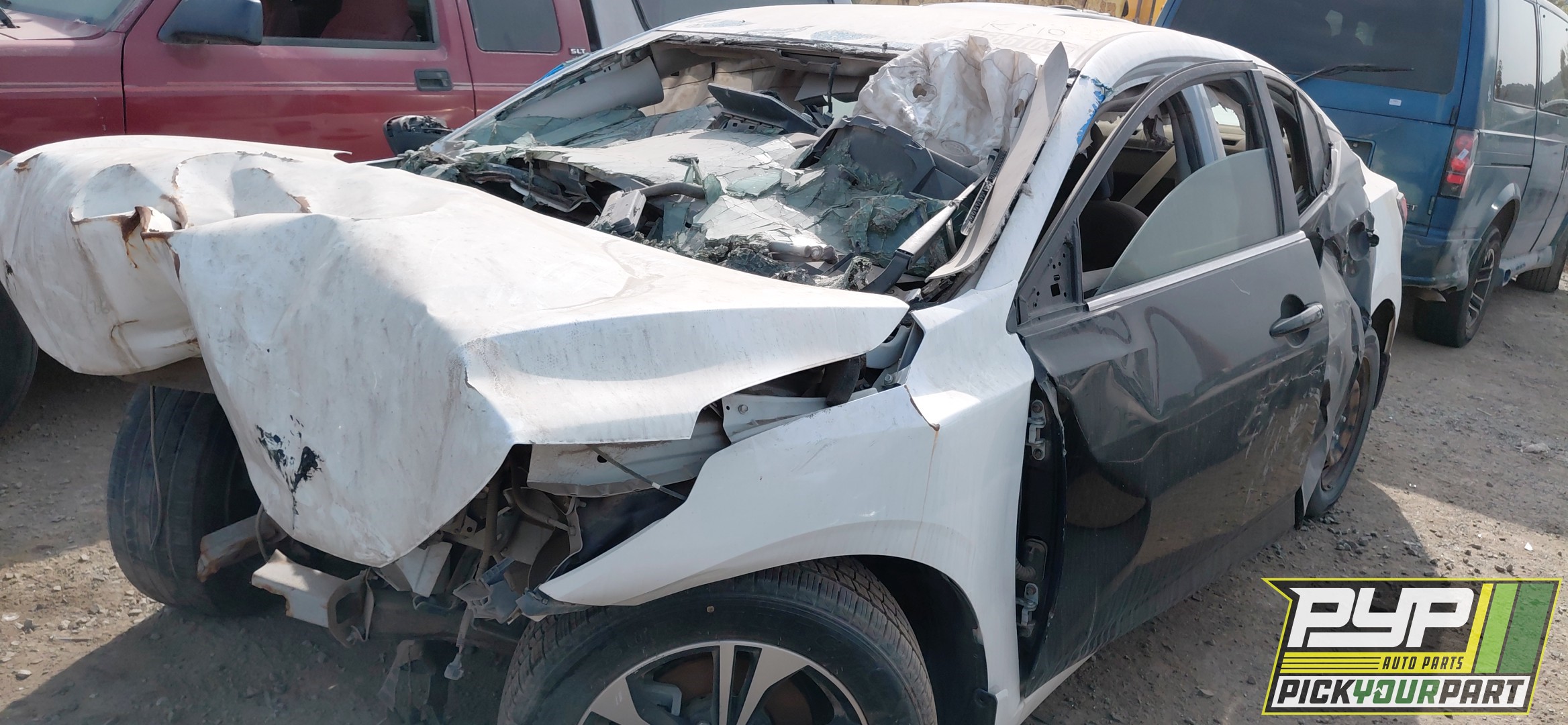 2022 NISSAN SENTRA partes disponibles