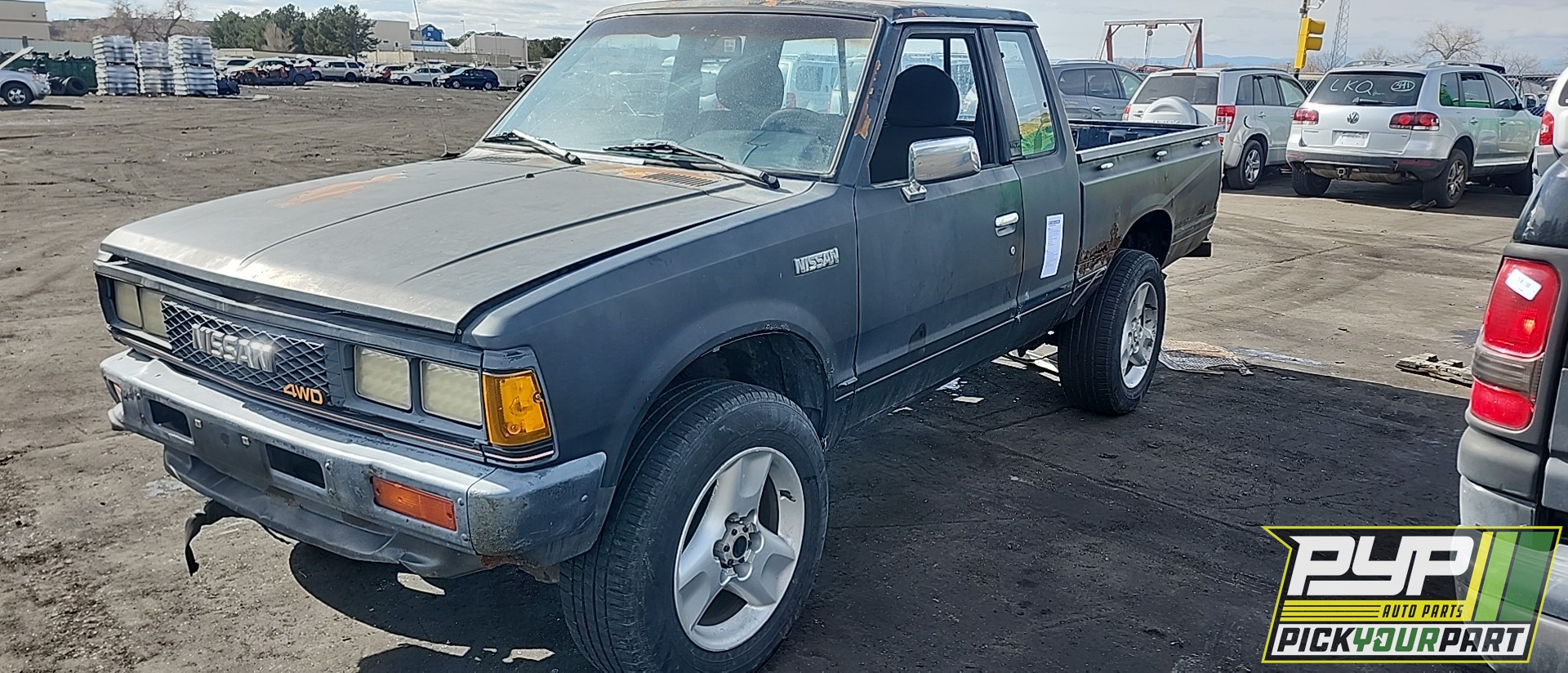 1984 NISSAN PICKUP partes disponibles