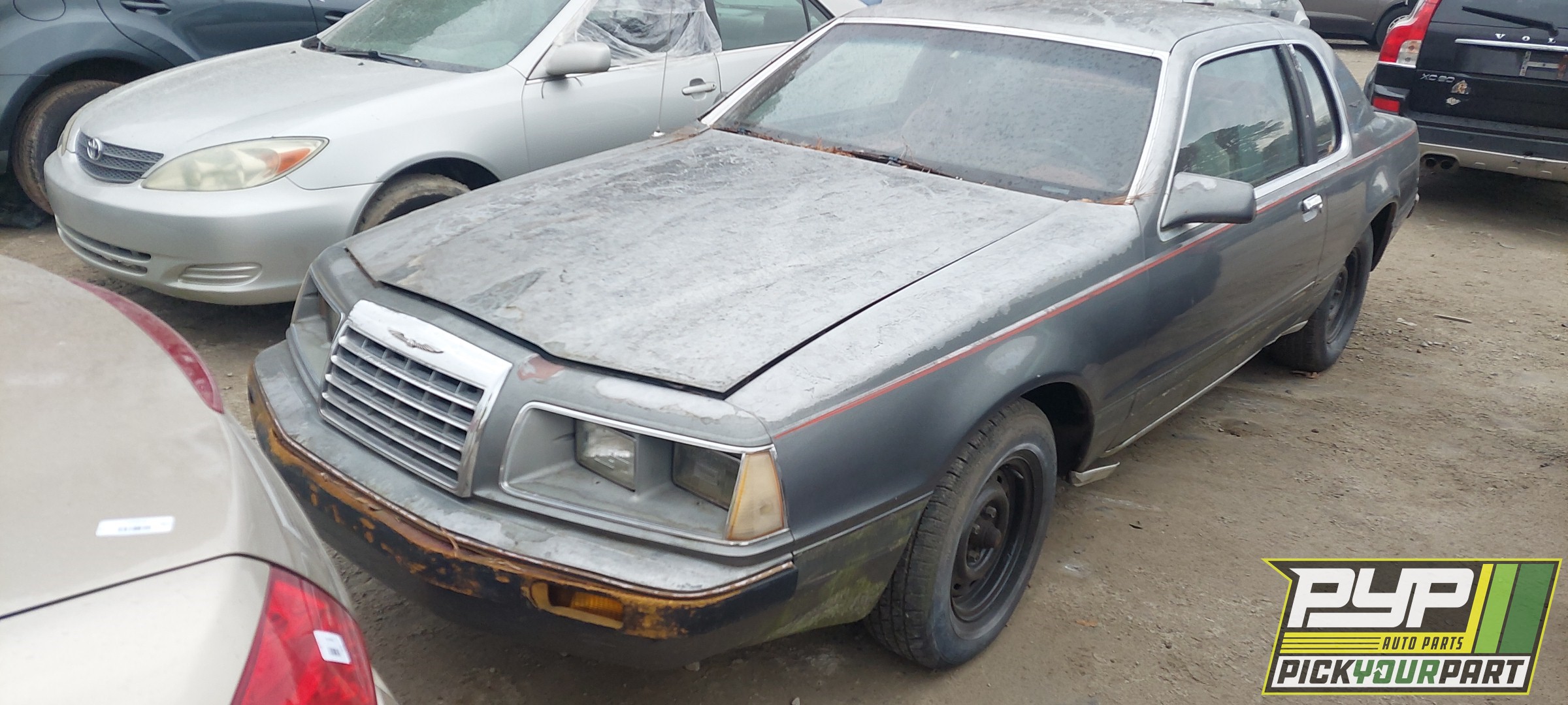 1985 FORD THUNDERBIRD partes disponibles
