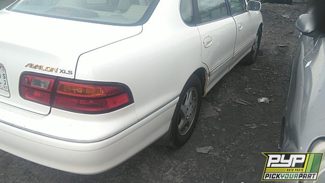 1998 TOYOTA AVALON available for parts