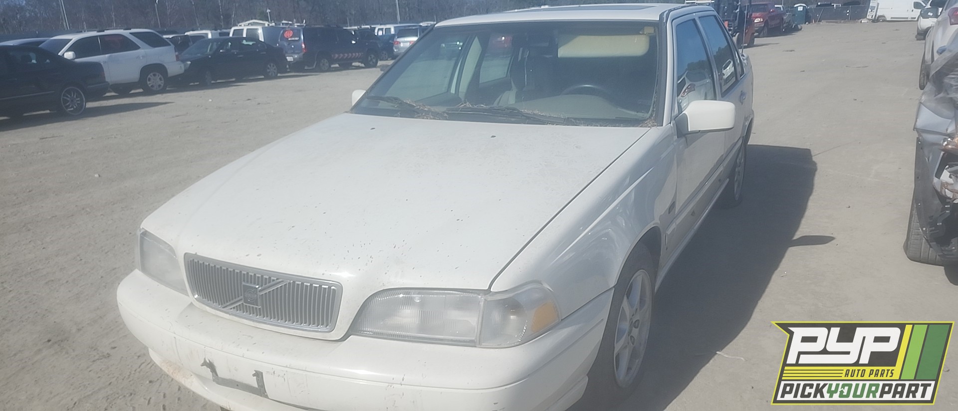 1998 VOLVO S70 available for parts