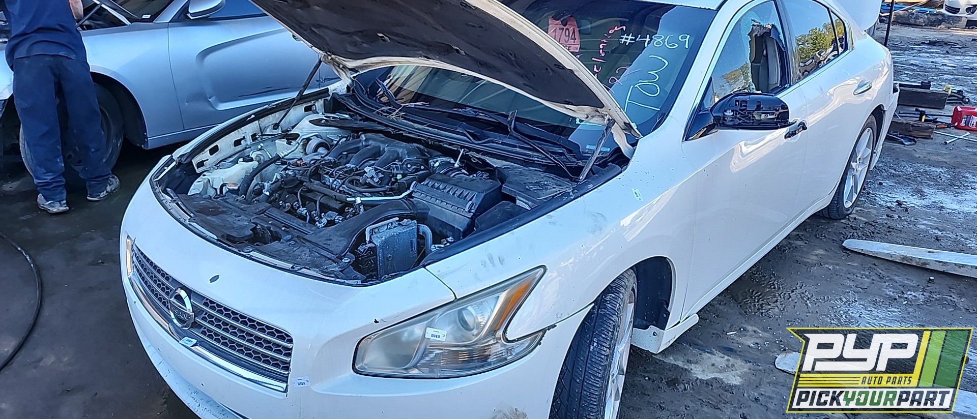 2010 NISSAN MAXIMA available for parts