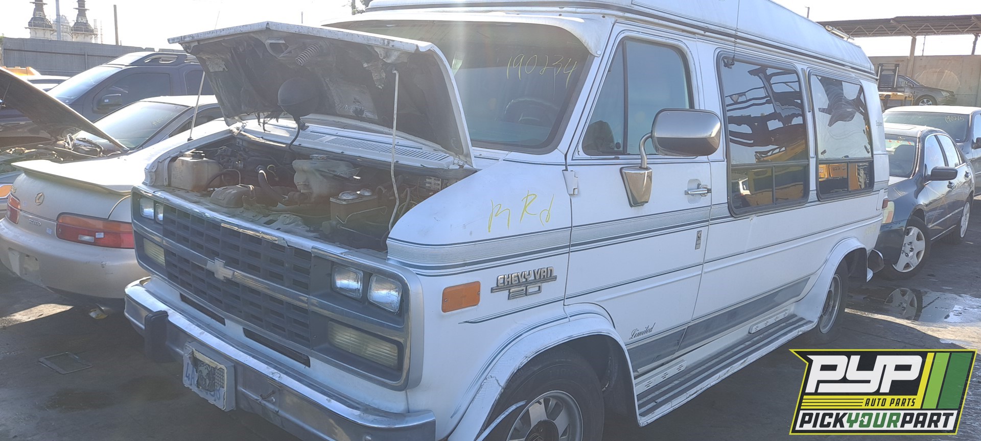 1994 CHEVROLET G20 available for parts