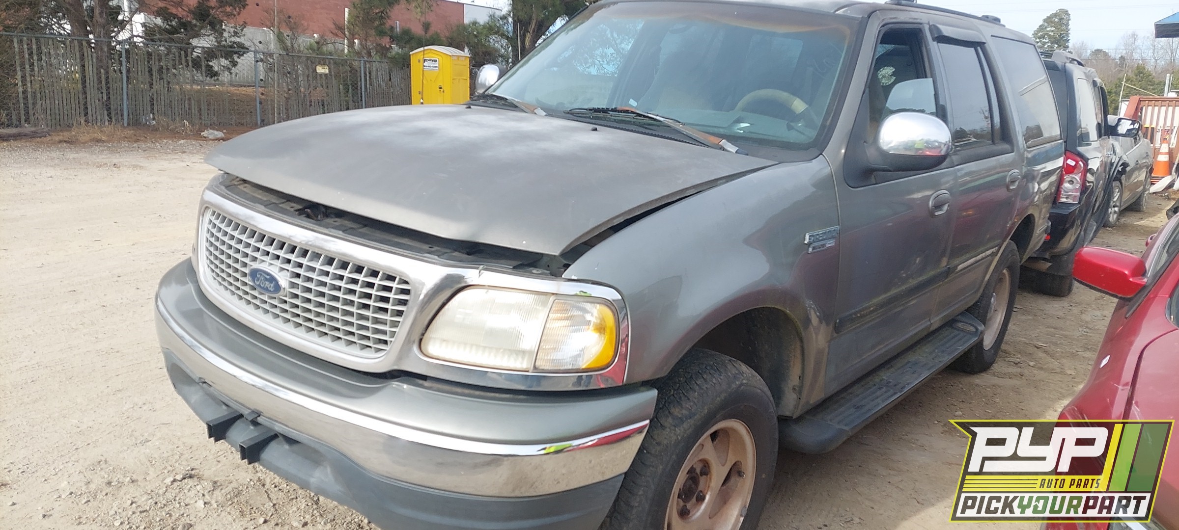 1999 FORD EXPEDITION available for parts