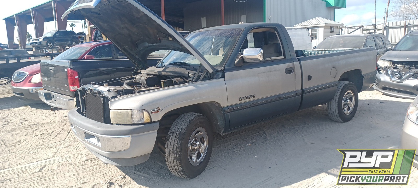 1995 DODGE RAM 1500 available for parts