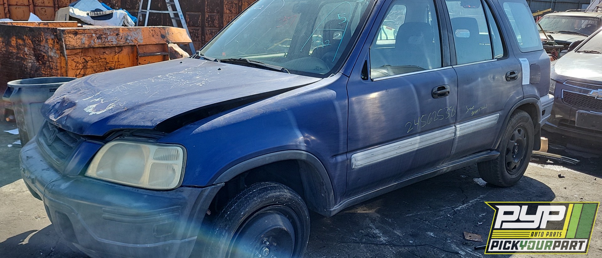 1999 HONDA CR-V available for parts