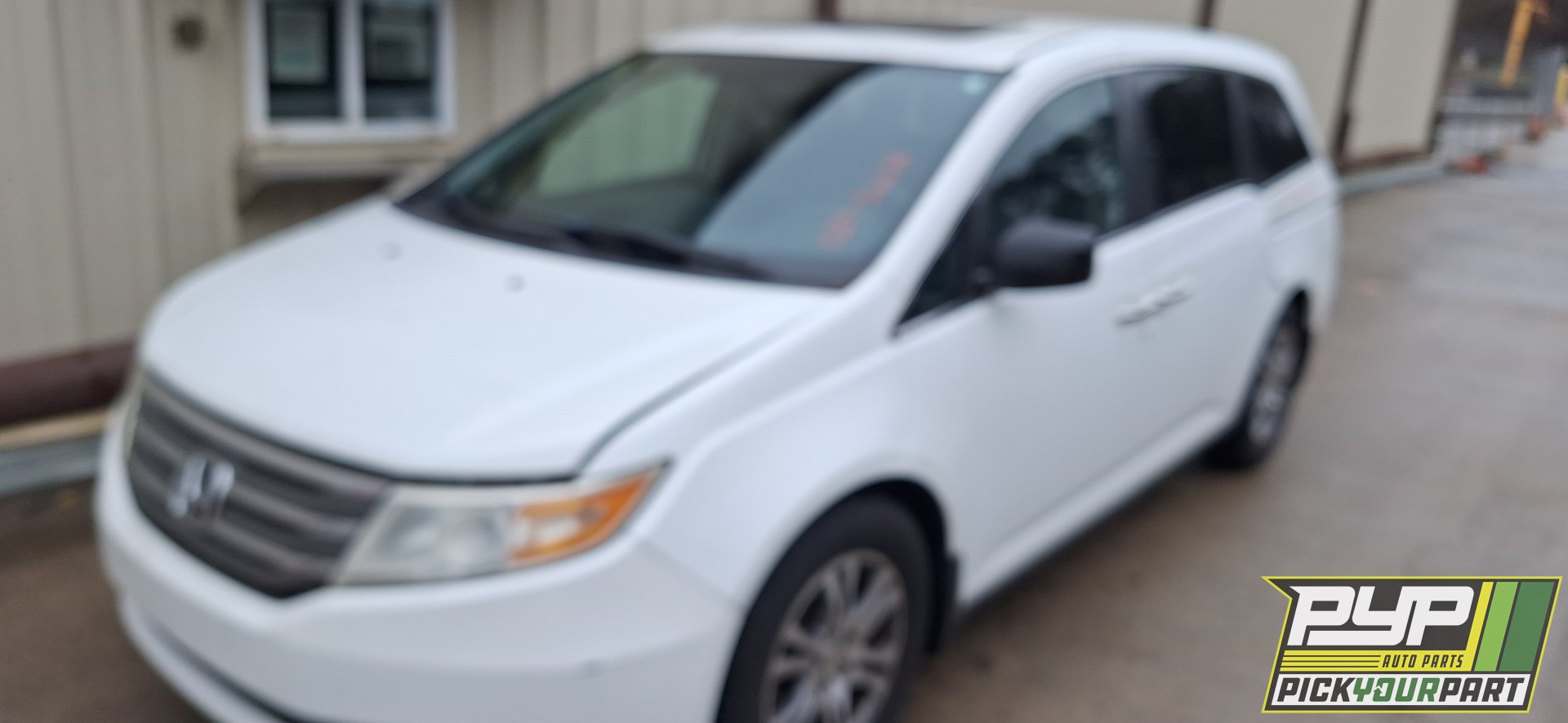 2012 HONDA ODYSSEY available for parts