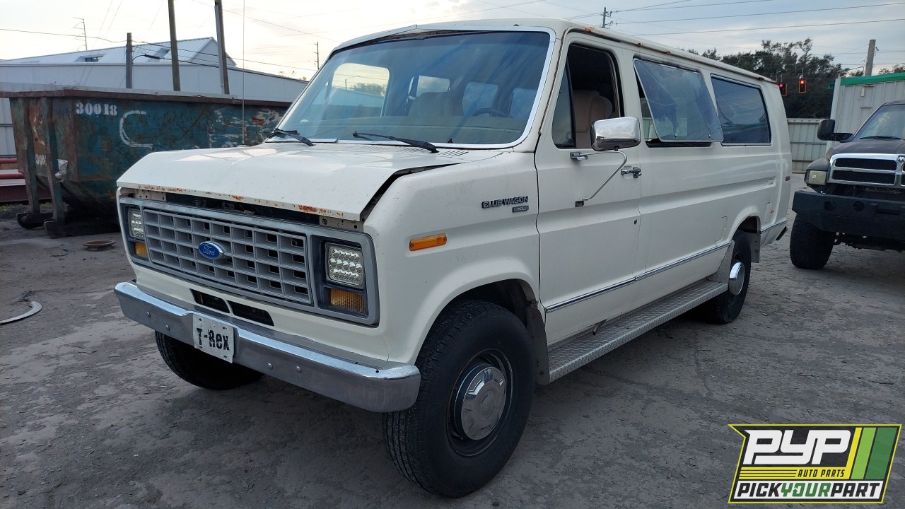 1990 FORD E-350 ECONOLINE CLUB WAGON available for parts