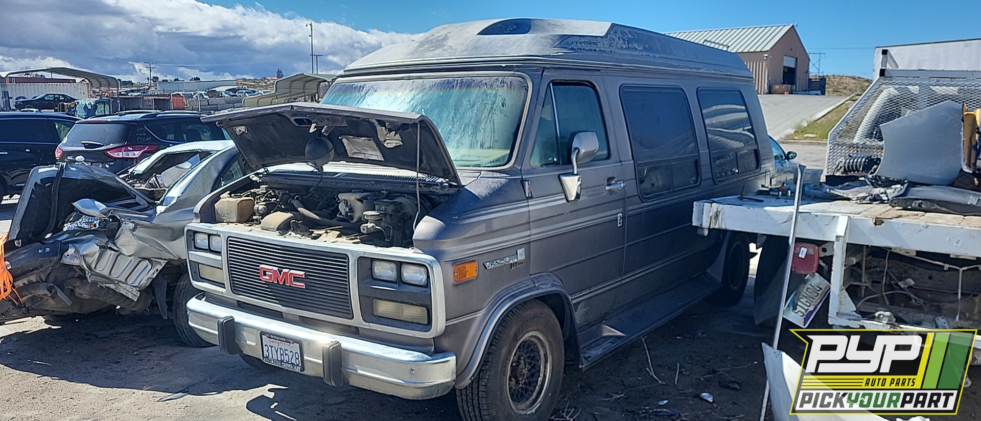 1992 GMC G2500 available for parts