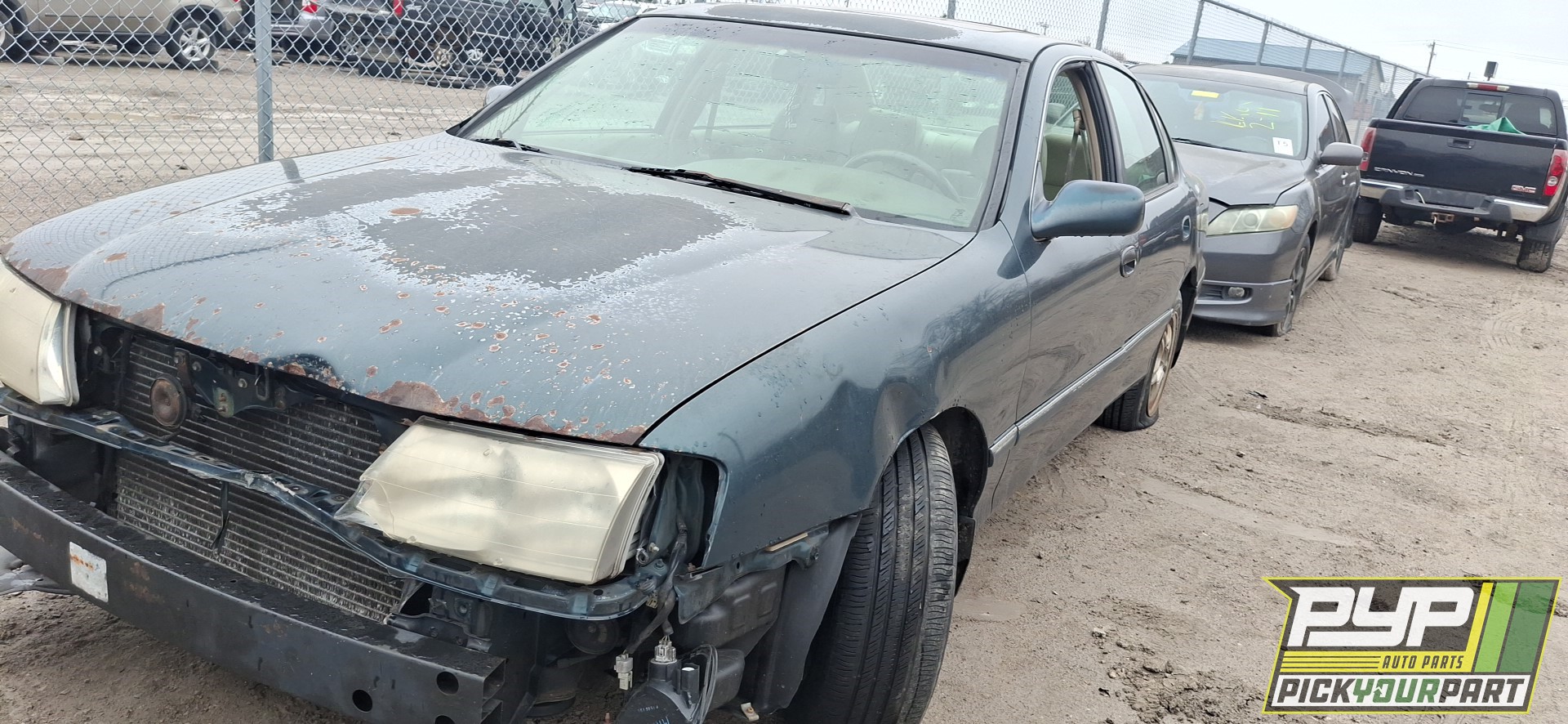 1999 TOYOTA AVALON available for parts