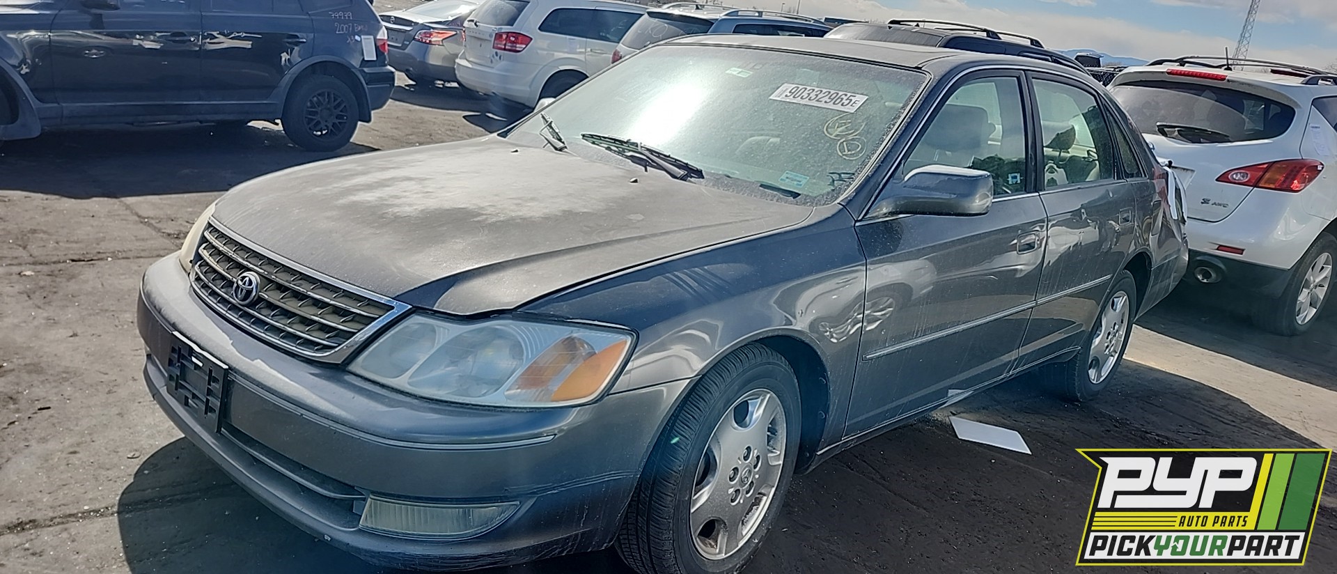2003 TOYOTA AVALON available for parts