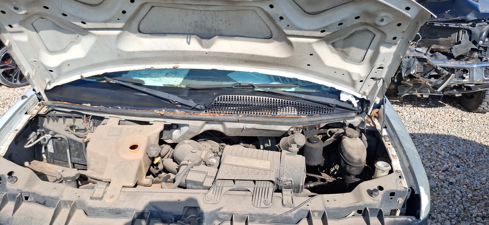 4.8L (VIN V 8TH DIGIT)