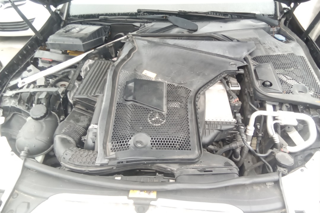 205 TYPE (SDN) C300 RWD (VIN 4J 6TH AND 7TH DIGITS)