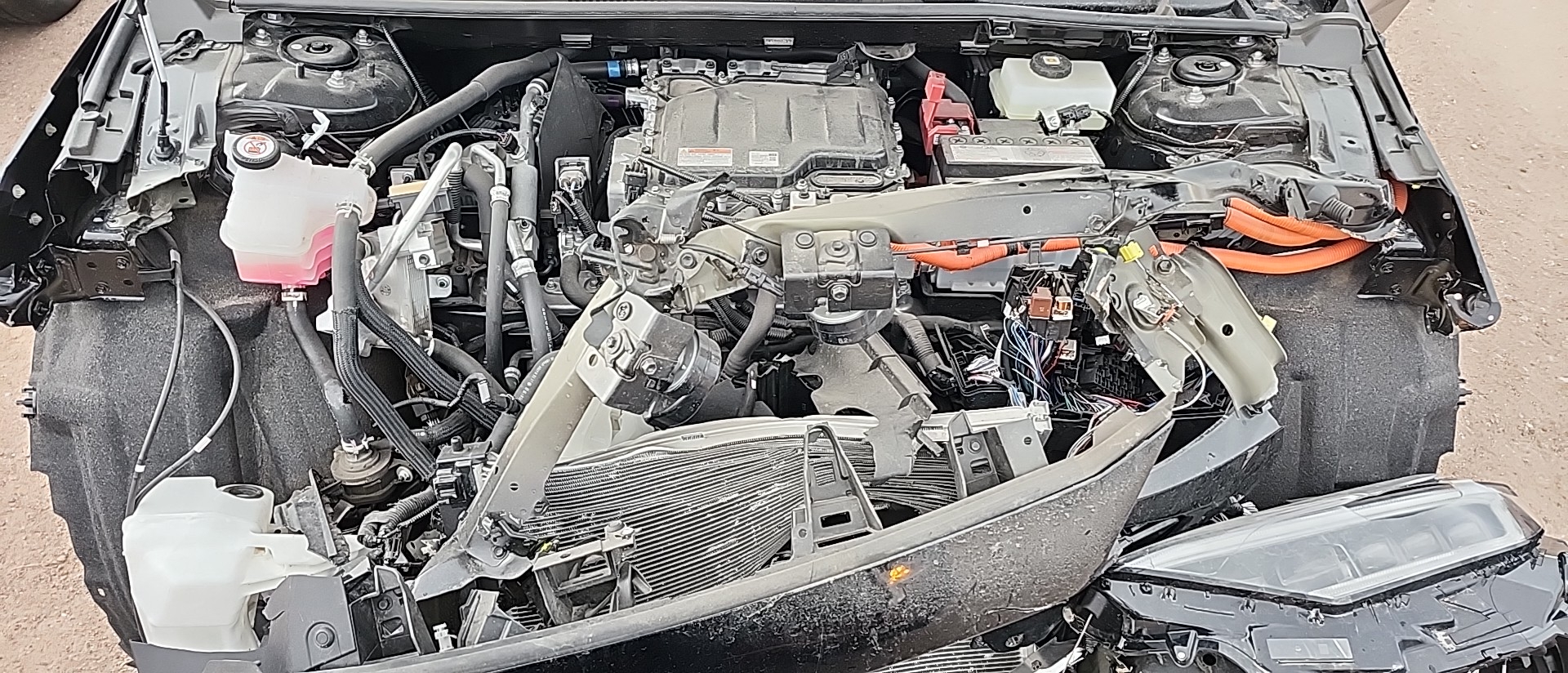 0.0 AUTO AWD (VIN B 5TH DIGIT) REAR