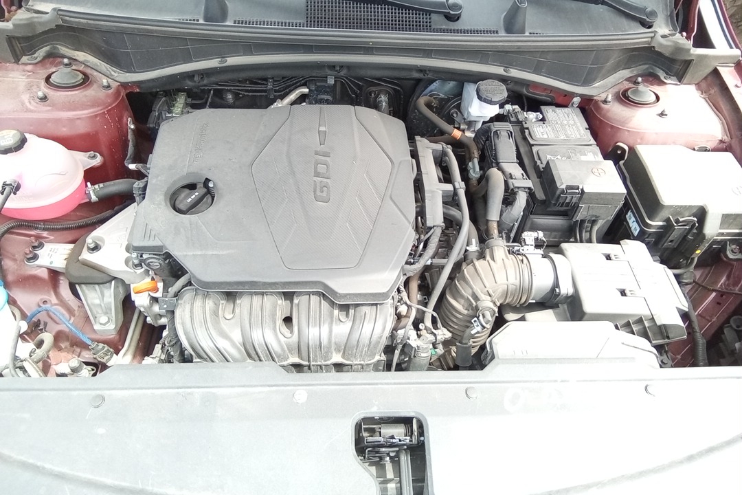 (AT) 8 SPEED AWD
