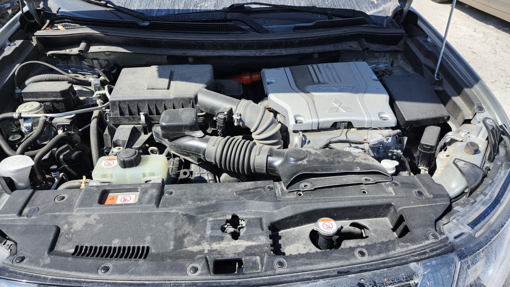 2.4 AUTO AWD